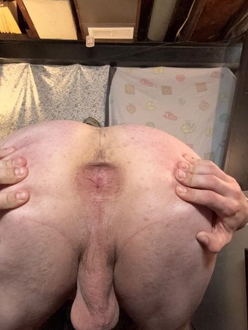Central Michigan Male Escort — Versatile guy, discreet dates, protection-first - 1