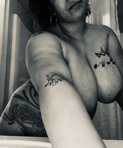 Austin TX Outcall Female Escort — Couples & Ladies - 1