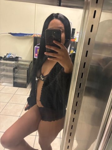 Everett Female Escort — No Bare, No Police - 1