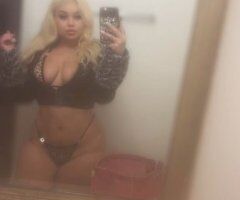 Seattle Curvy Female Escort — In-call massage & content/FaceTime - Image 2
