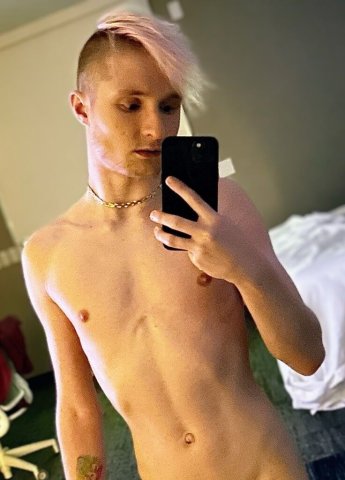 Columbia Twink Male Escort — Incalls & Outcalls, texts preferred - 1