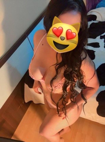 Female Escort in Louisville, KY — Incall Bbj, Oral, Sucking, Riding (30 min) - 1