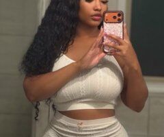 Ames escorts - Lexi — Curvy Female Escort in Ames, Iowa (Fetish & BDSM, Erotic Oil Massage)