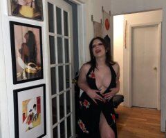 Portland Bossy Arab Baddie Escort — Z (5’1”, slim-thick, dominant) - Image 2