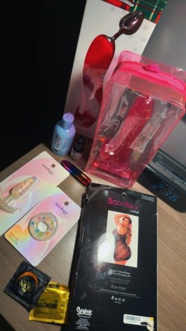 Princeton (Central Jersey) — HƎnny Busty Instructor Body Focus + Kinky Fetish Session (Video/Calls/Toy Shows) - 1