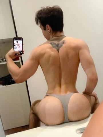 Tampa Male Escort — Text me for 11 inch adult encounter - 1