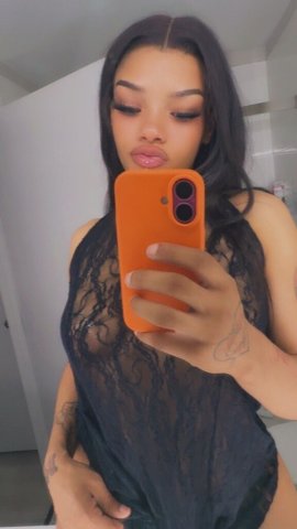 Chicago Female Escort — Incall & Outcall BJ, Creamer & Wet Pussy - 1