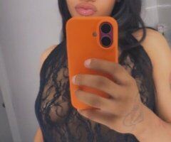 Chicago escorts - Chicago Female Escort — Incall & Outcall BJ, Creamer & Wet Pussy