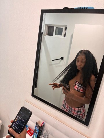 San Fernando Valley B&G Female Escort — 100 blow and go - 1
