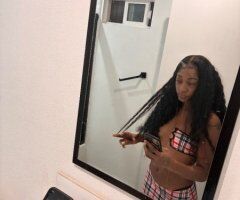 San Fernando Valley escorts - San Fernando Valley B&G Female Escort — 100 blow and go