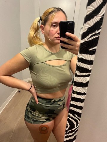 Long Island Snowbunny (Intown) — Incall Hours, No Bare Policy - 1