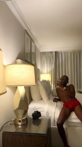 Minneapolis/St. Paul Male Escort — NDA-experienced visits at Bloomington/MOA - 1