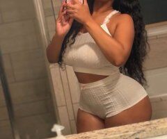 Mason City escorts - Lexi the Curvy Female Escort in Mason City — Oil Erotic Massage