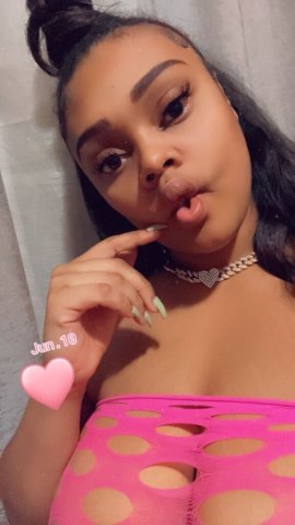 Birmingham, AL Bombshell Female Escort — Thick, big-titties vibe - 1