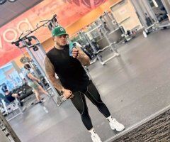 Alfredo — Masajes y terapia para fetiches, XL, trios o más - Image 4