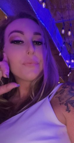 Curvy 35 Female Escort in Kansas City, Missouri - 1