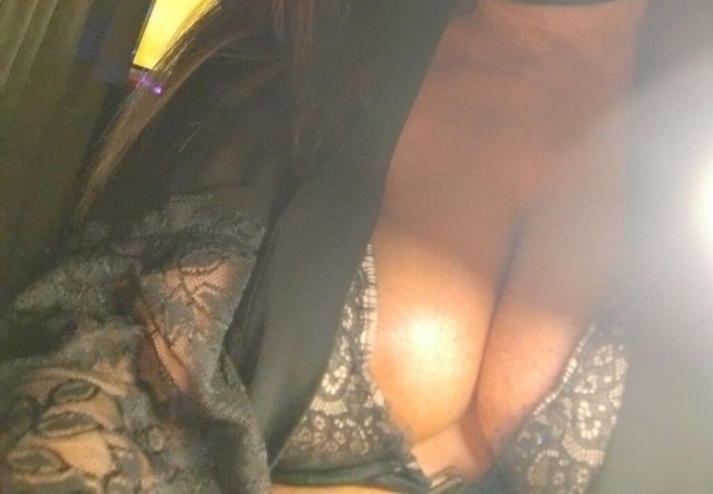 Tacoma Incall with Angela — Mature private discreet massage & fetish play - 1