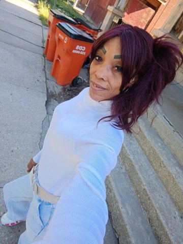 Latina Escort (37) in Kansas City, MO - 1