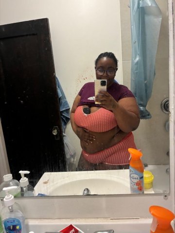 BBW Female Escort in Chicago — Fresh & Clean, Own Spot - 1