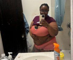 Chicago escorts - BBW Female Escort in Chicago — Fresh & Clean, Own Spot