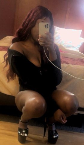 Hartford Female Escort — Incall/Outcalls for a Seductive, Sweet, Sexy Time - 1