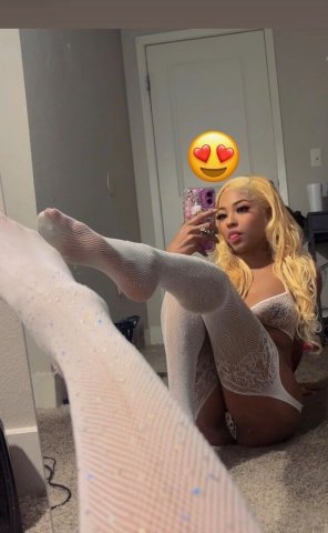 Denver CO Petite Female Escort — Incalls or Outcalls - 1