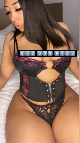 Nashville Female Escort — Wet Freak Exotic Play, Curvy 5'2 - 1