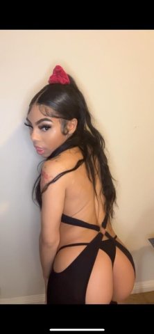 Los Angeles Female Escort — Discreet Two-Girl Ask - 1