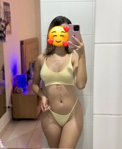 Columbus OH Incall Female Escort — discreet fair-skin companion - 1