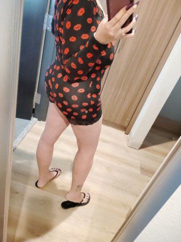 Meg (33) in Detroit — $50 5-min blowjob special - 1