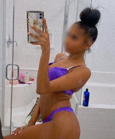 Southern Maryland Female Escort — Incall or Outcall Sessions (No Men Under 35) - 1