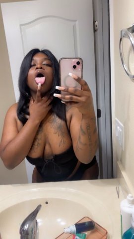 Sunday Incalls with Bigmama — wett & slippery, rain-day vibes (Tight chocolate pussy) - 1