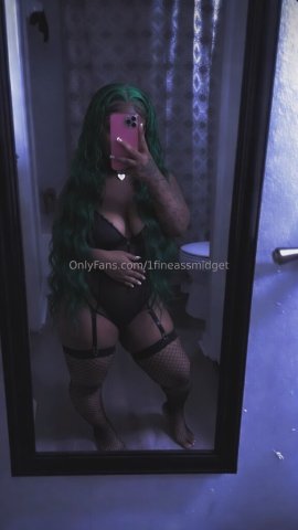 Raleigh-Durham Midget Escort — Real 4-Foot 3 Dwarf - 1