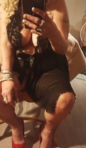 JJ — Mature Female Escort (In-call) — Denver CO - 1