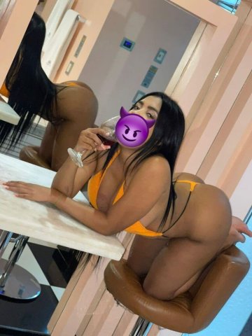 Soy Pamela, scort putita profesional — atención exclusiva y discreta - 1
