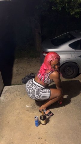 Female Escort — Tri-Cities TN Short-Term - 1