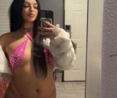 In-Call Available Petite Female Escort in Los Angeles - Image 4