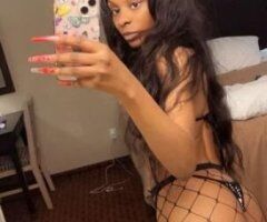 San Fernando Valley Petite Female Escort — In-call & out-call - Image 2