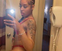 Pittsburgh escorts - Petite lightskin escort in Pittsburgh — short verify video calls only