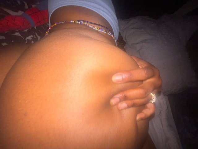Salina Kansas Female Escort — Nuru & Throat Goddess (Incall or Outcall) - 1
