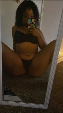 Ebony — Thick All-Natural Female Escort in Louisville (Outcalls/Incalls) - 1