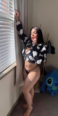 Las Vegas Female Escort — Outcalls Only (Memorial Day Weekend Special) - 1