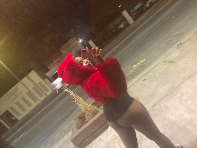 Outcall Only Female Escort — tight, pretty face - 1