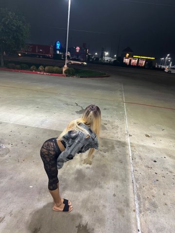 Lil Bit (22) — Houston Incalls Only Female Escort - 1