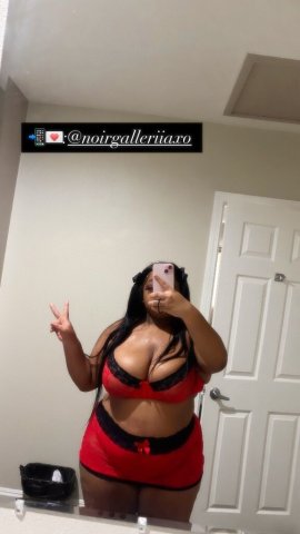 Palmdale/Lancaster Petite Lady — soft, spoiled, giggle-ready - 1