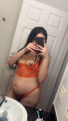 Milwaukee Pregnant Puerto Rican Escort (5 months) — Incall 2 Girl option - 1