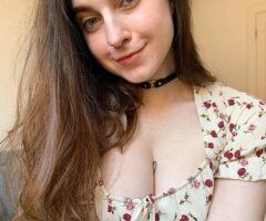 Knoxville Female Escort — Nuru massage, kissing, and oral services - Image 2