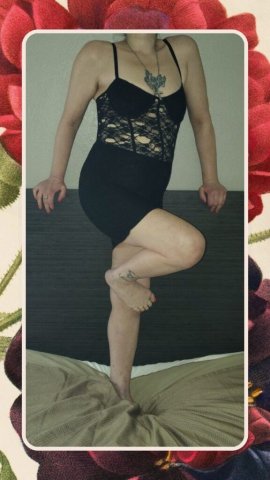 Discreet Raleigh-Durham Female Escort for Appointments - 1