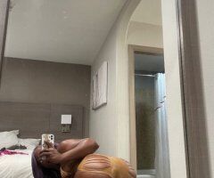 Denver QV Special Limited Edition — Bombshell King Treatment & FaceTime - Image 3