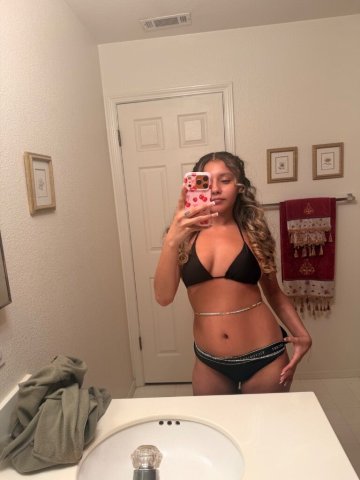 Latina Beauty In/Outcall — Super Wet Deep Throat Queen - 1